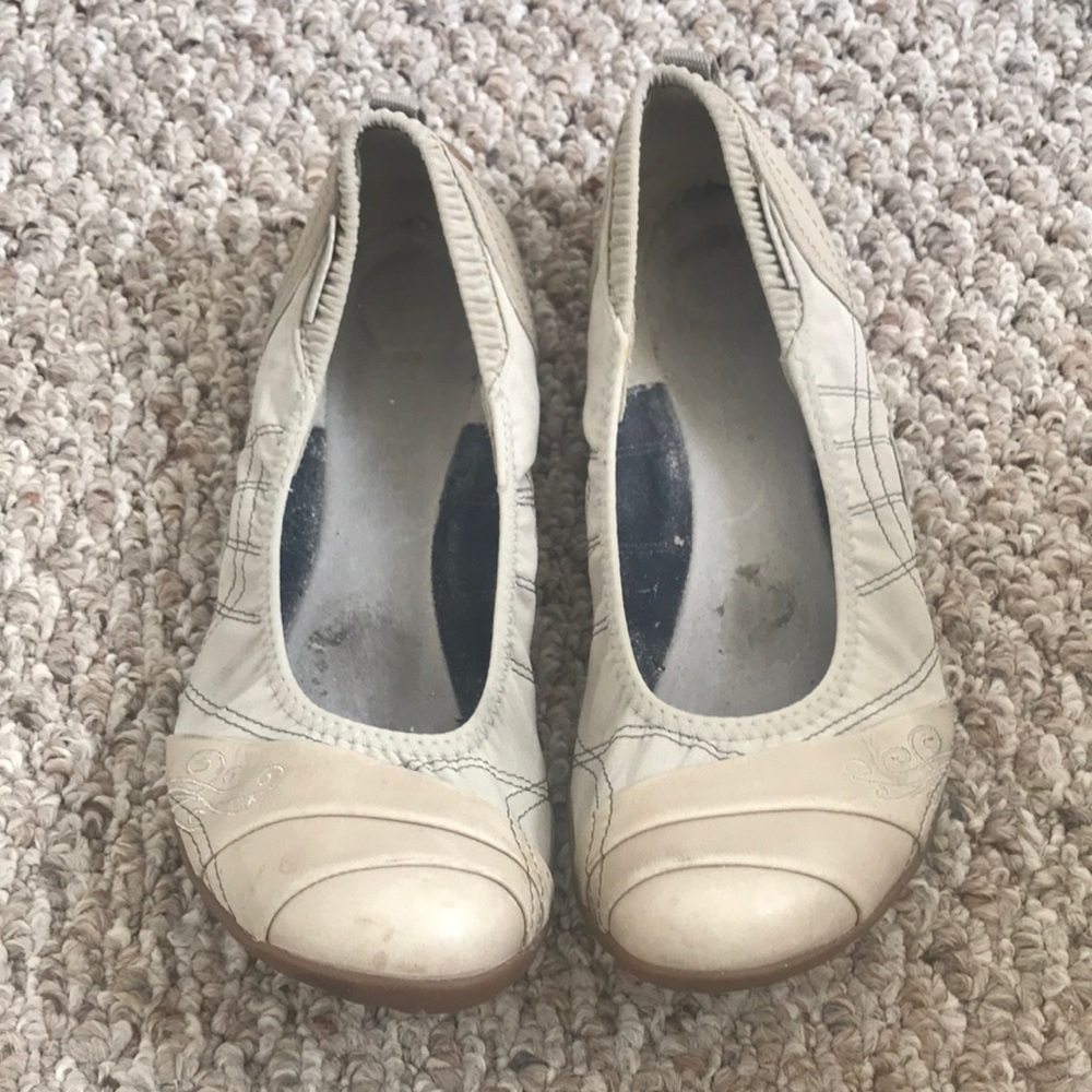GUC Merrell Vibram flats